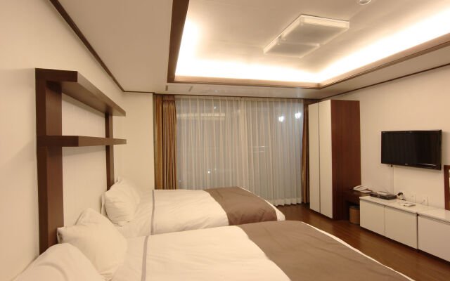 Habana Resort