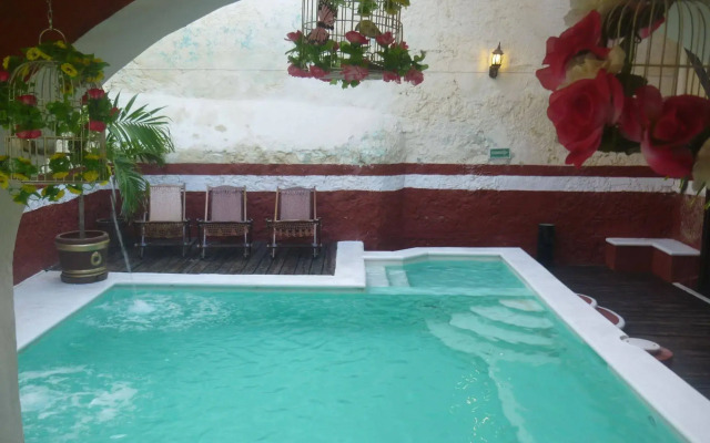 Hotel Maya Ah Kim Pech