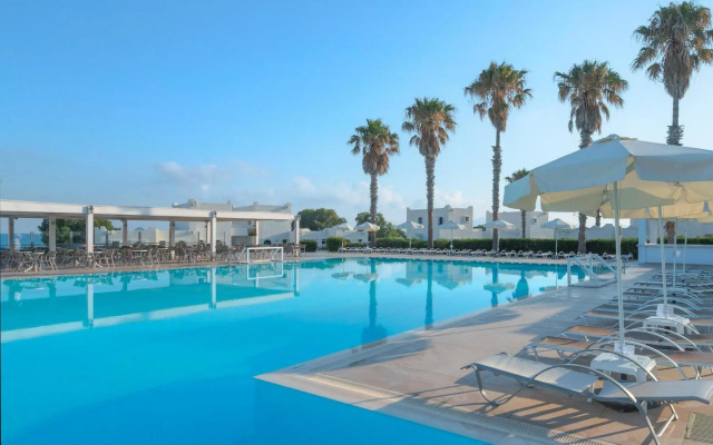 Aeolos Beach Hotel