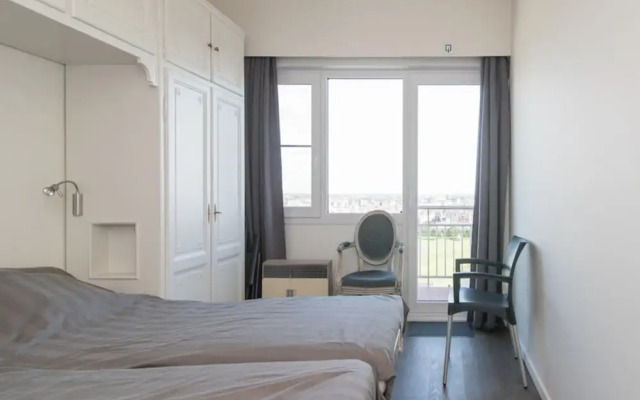 Apartment in Ostend With sea Views