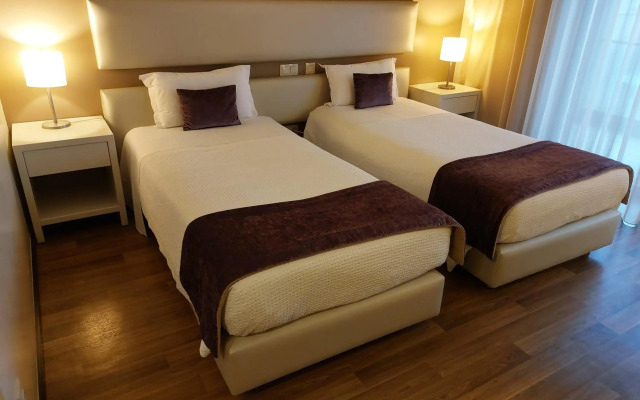 Monte Lírio Hotel