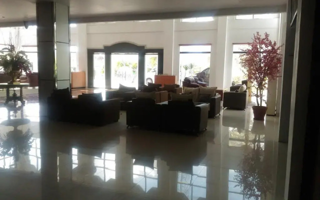 Grand Royal Taliwang