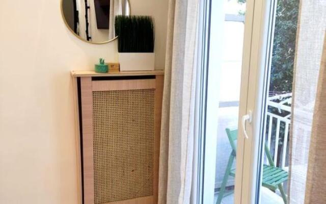 Urban Studio Apartment 2