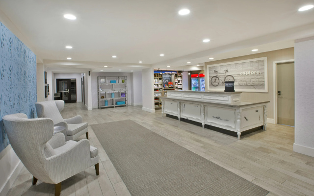 Hampton Inn & Suites Alliance