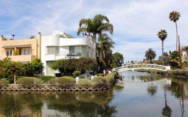 Venice beach house with pool, music studio