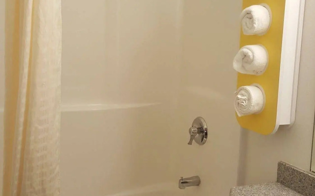 SureStay Plus By Best Western Niagara Falls East