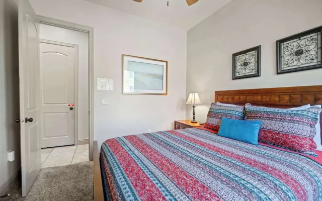 Western Front - Rustic Charm & Comfort