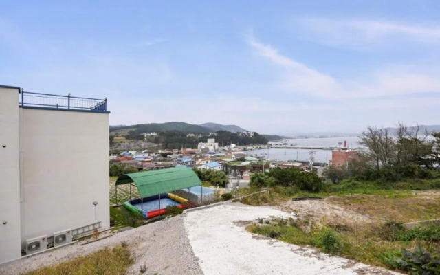 Pohang Sea and Bamboo Pension