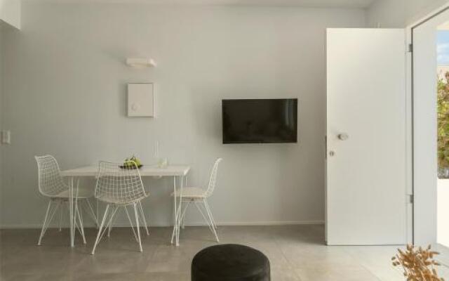 Aelia Suites Cycladic Simplicity