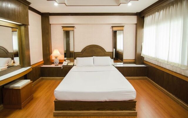 Boss Hotel