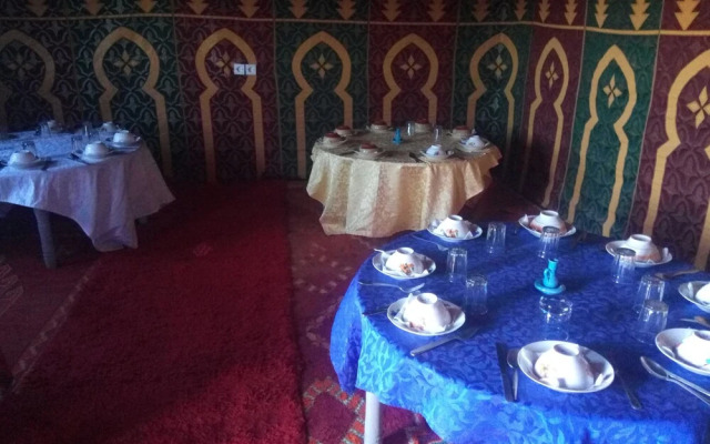 Sahara desert camp