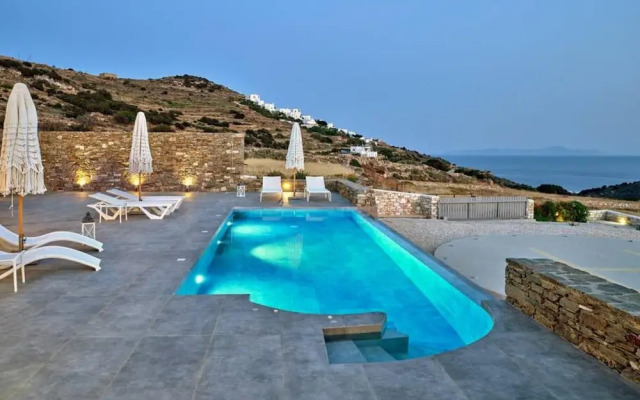 La Vitalite Luxury Villa in Paros