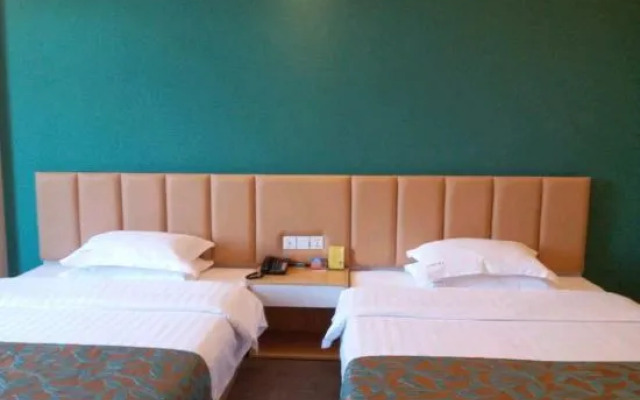 Dongshan Huatian Business Hotel