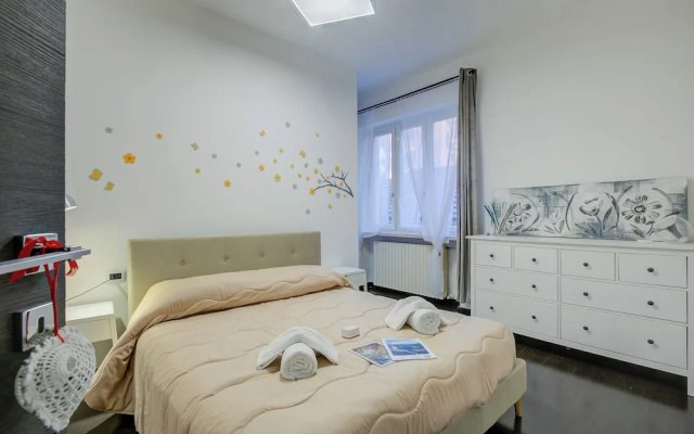 Asia Apartment Laveno Center
