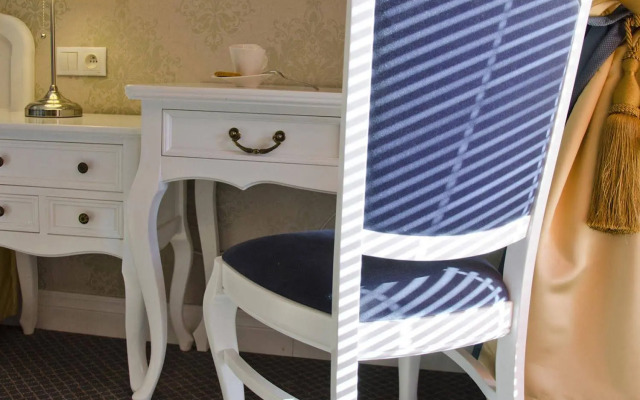 SleepWalker Boutique Suites