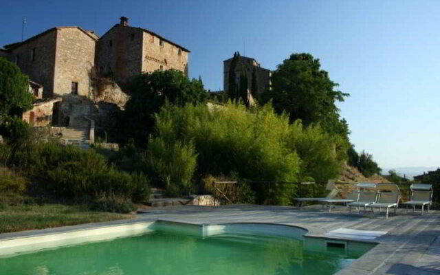 Castello Del Poggiarello Di Stigliano