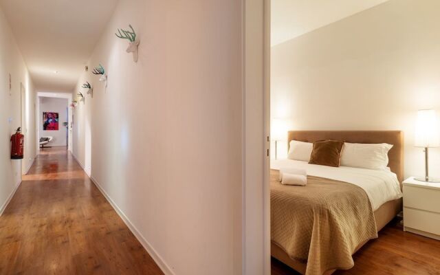 Wide and Modern Apartment in Lisbon