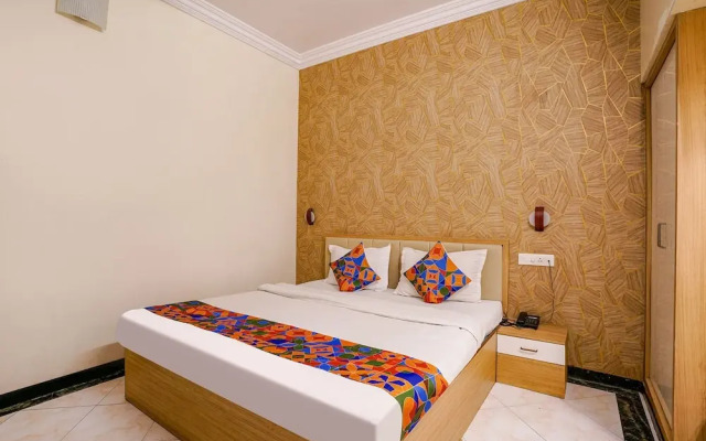 Fabhotel Heritage Palace