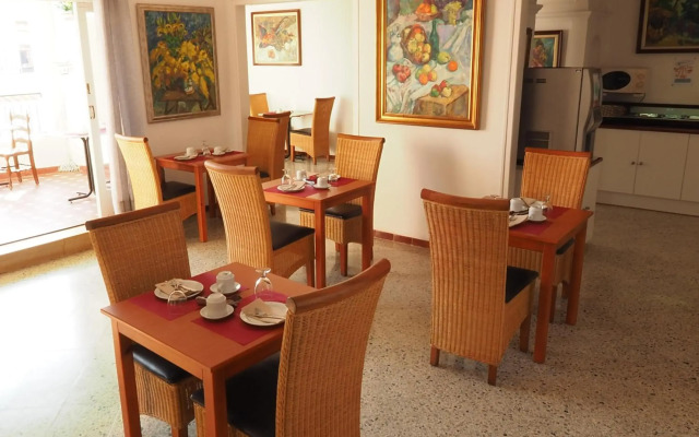 Hotel Montserrat