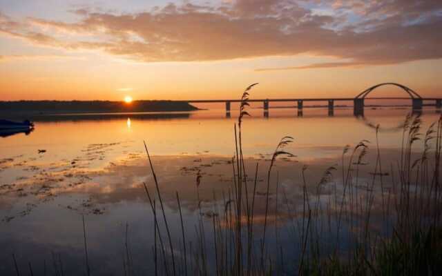 Attractive Houseboat on the Lake