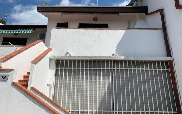 Appartamento 4 posti con piscina balcone e bbq