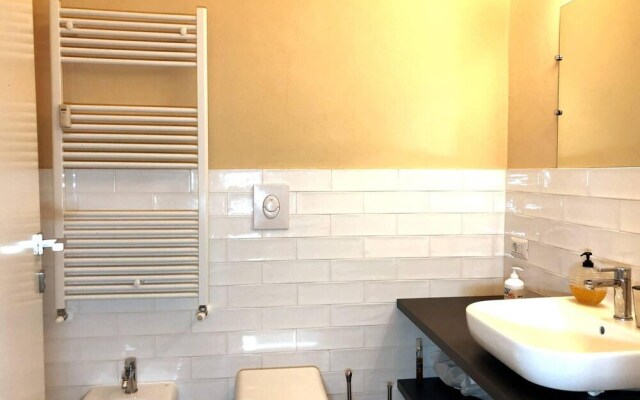 Inviting 2-bed Apartment in Milano