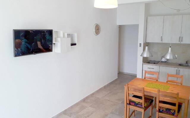 Two Palms Apartment