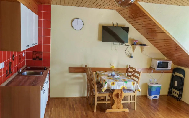 Apartments Zakrasnik