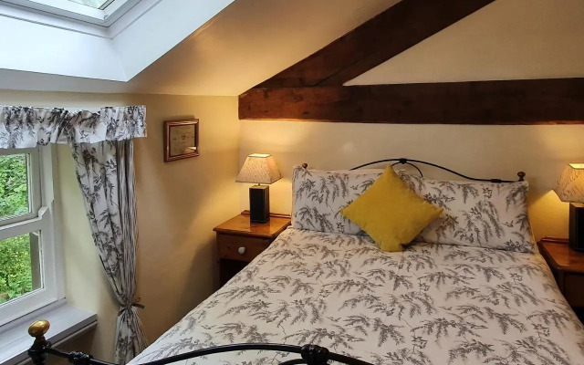 Delph House