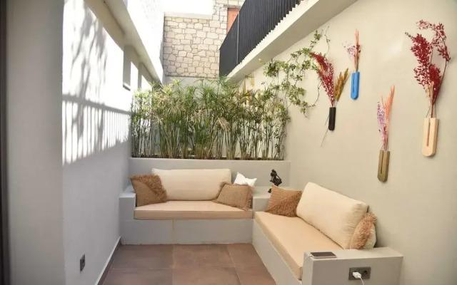 Soas Suites