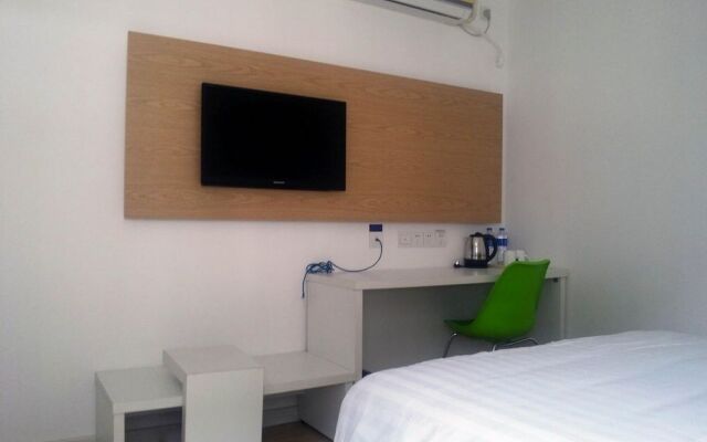 Motel 168