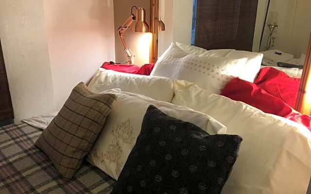 Wynberg House Swansea Bed  Breakfast