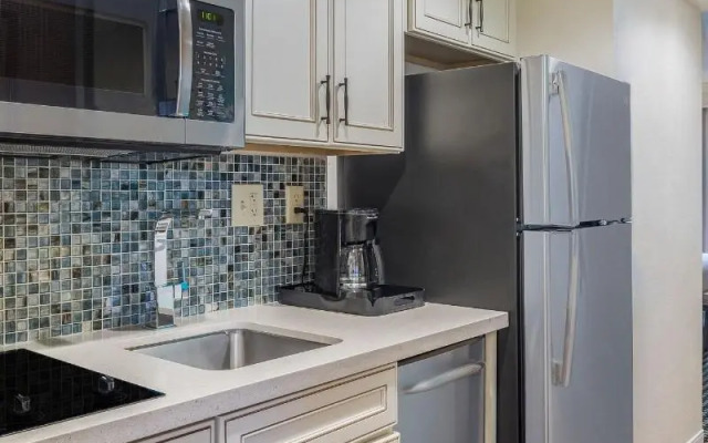 The Atlantic Suites on the Ave