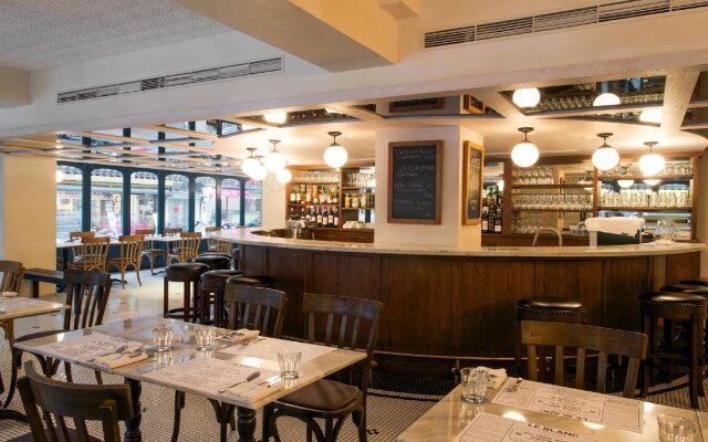 Swiio Hotel Daan