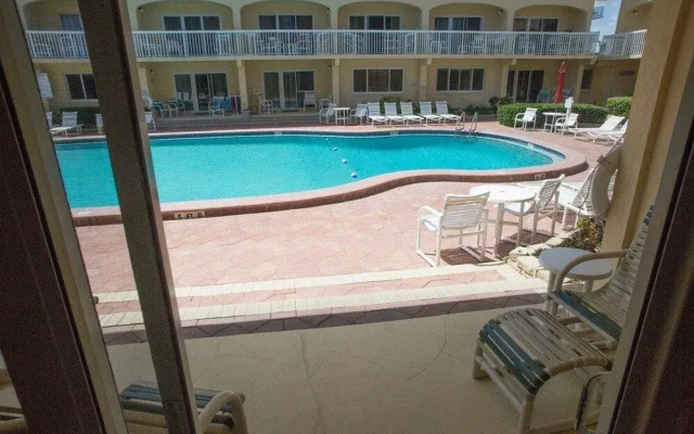 Win-San C-102 - 2 Br Condo