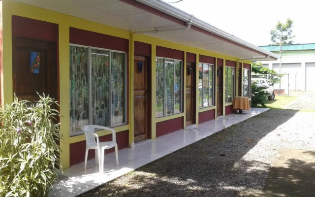 Cabinas Los Almendros