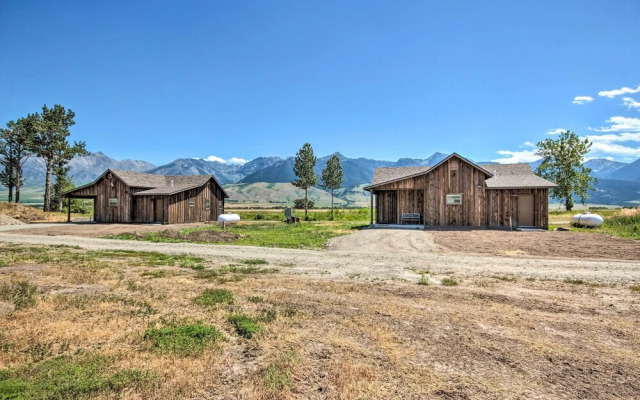 Dreamy Mountain-view Cabin Near Yellowstone!