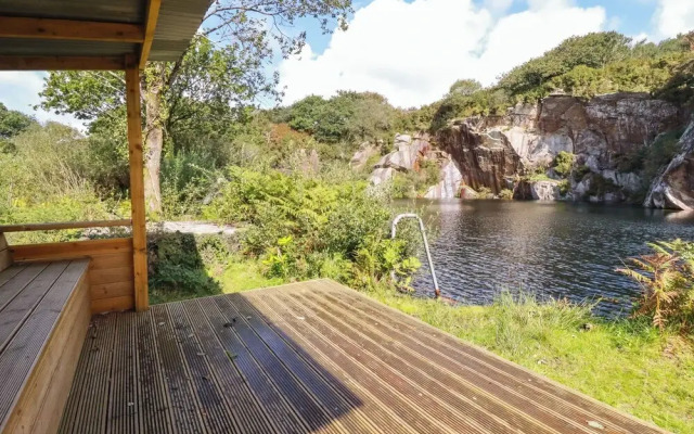 Tickeydoo, Tor Down Quarry