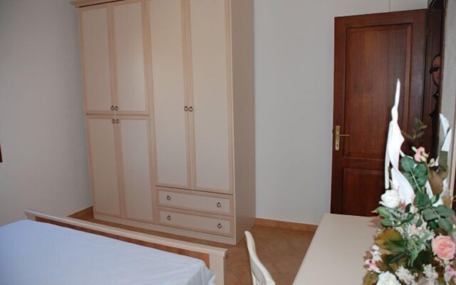 Albergo Residenziale Li Troni