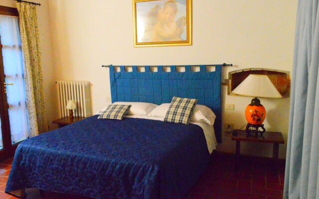 Rustic Farmhouse Living Vinci's Treasures