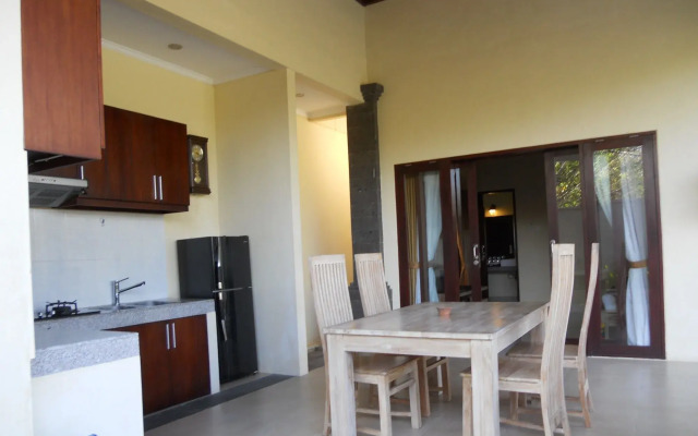 Avisara Villa & Guest House