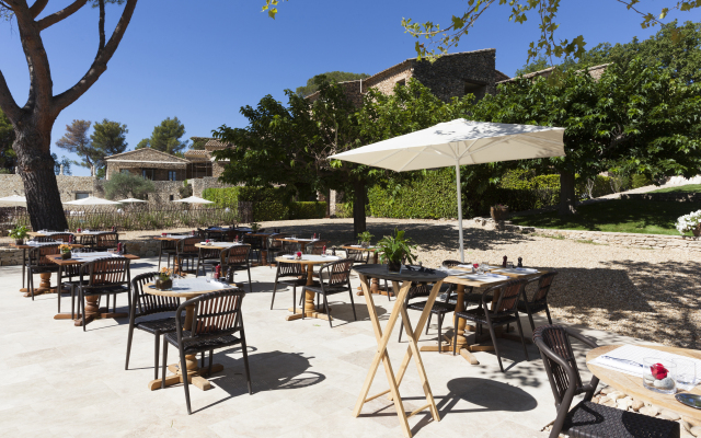 Mas des Herbes Blanches Hotel & Spa - Relais & Châteaux