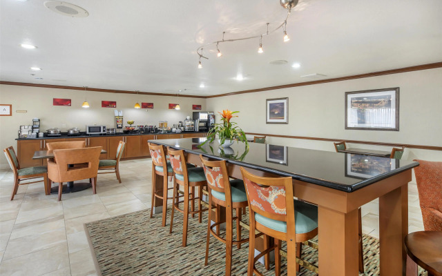 Best Western Plus Atrium Inn