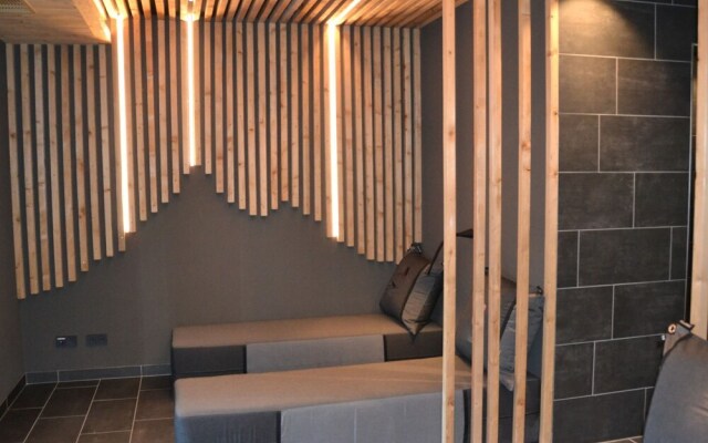 Lush Apartment in Kaprun With Sauna, Hot Tub & Views