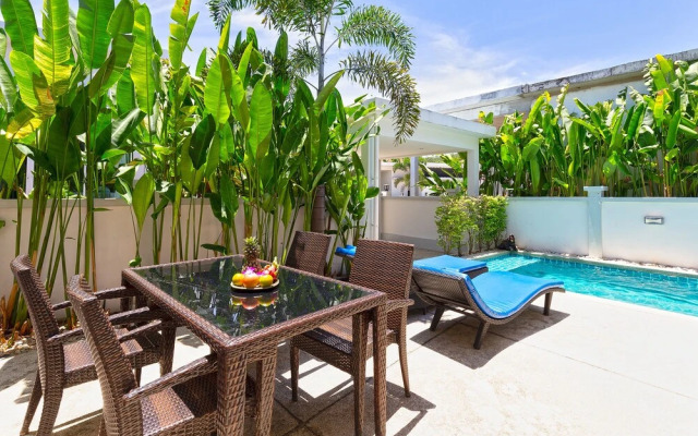 Tropical Holiday 2BR Pool Villa Greens 9