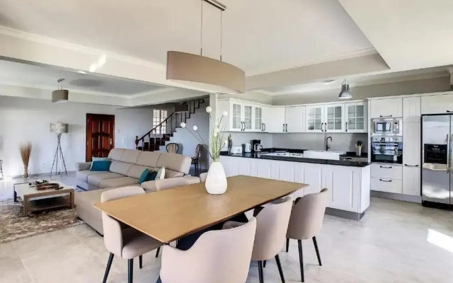 Villa Baradaye by Atlantic Holiday
