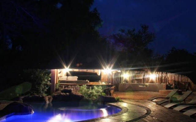 nDzuti Safari Camp