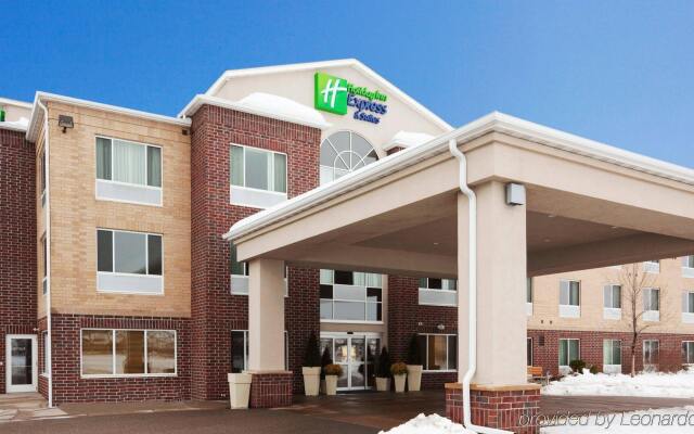Holiday Inn Express Hotel & Suites Chanhassen by IHG