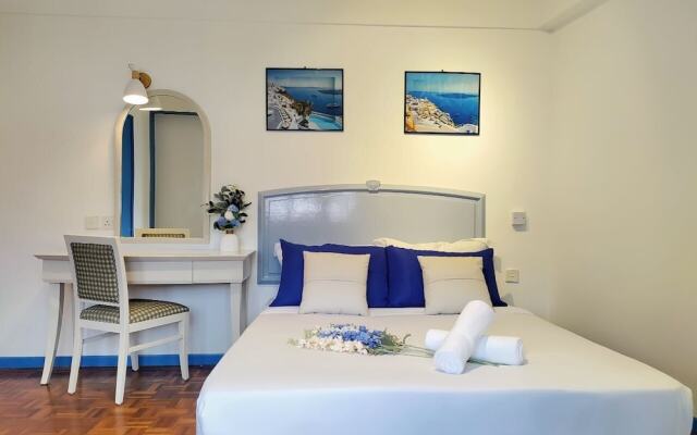 Star Regency by Plush