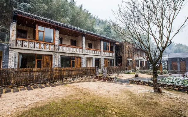 Go Native Downtown House Ningbo